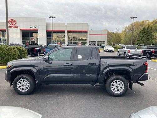 UNDERGROUND 2026 Toyota Tacoma SR5