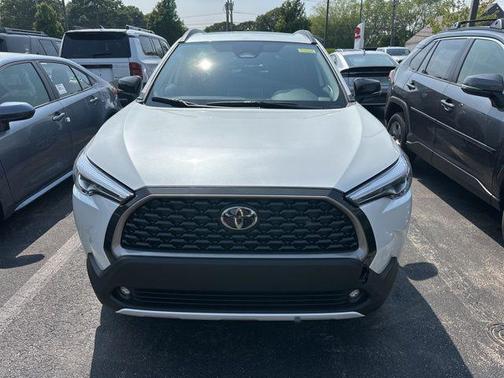 2025 Toyota Corolla Cross XLE