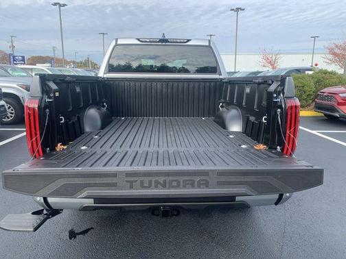 2025 Toyota Tundra Hybrid Platinum