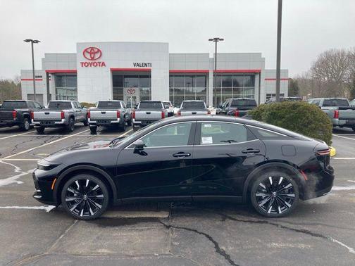 2026 Toyota Crown Platinum