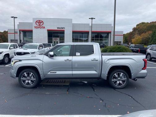 2025 Toyota Tundra Hybrid Capstone