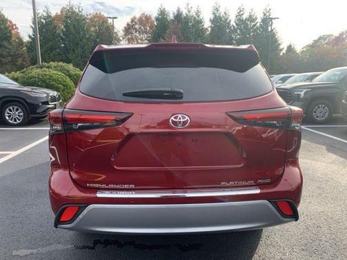 2024 Toyota Highlander Platinum