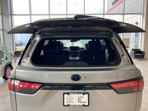 2025 Toyota Sequoia Platinum