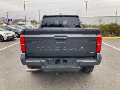 2024 Toyota Tacoma Hybrid TRD