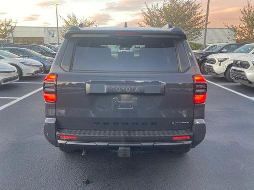 2025 Toyota 4Runner Hybrid TRD Off Road