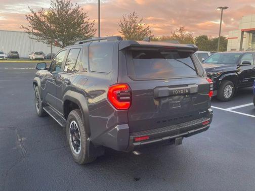 2025 Toyota 4Runner Hybrid TRD Off Road