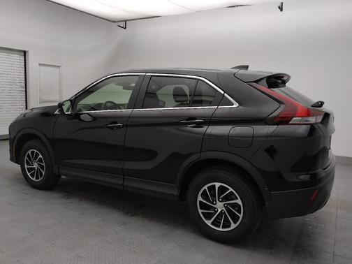 Labrador Black Pearl 2024 Mitsubishi Eclipse Cross ES