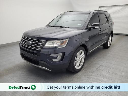 Gray 2017 Ford Explorer XLT