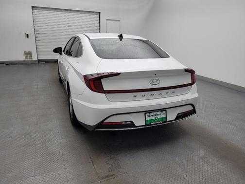 Quartz White 2020 Hyundai SONATA SE
