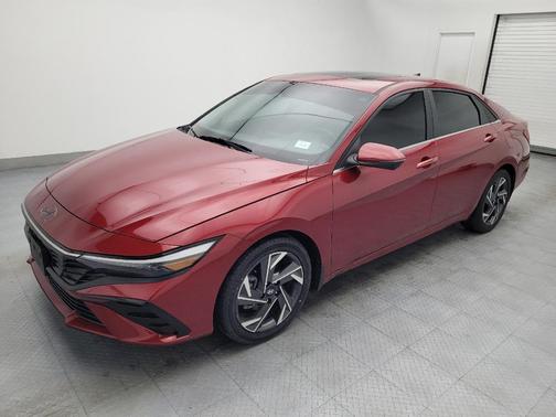 2024 Hyundai ELANTRA Limited