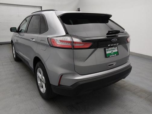 2021 Ford Edge SE