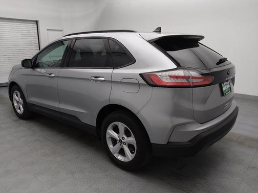 2021 Ford Edge SE
