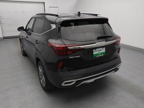 Cherry Black 2022 Kia Seltos S