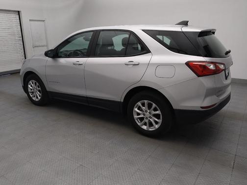 Silver Ice Metallic 2021 Chevrolet Equinox LS