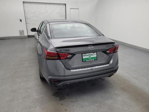 2022 Nissan Altima SR FWD