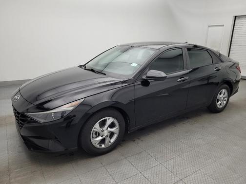 2021 Hyundai ELANTRA SE