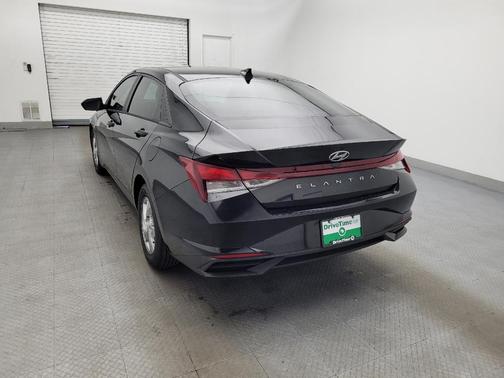 2021 Hyundai ELANTRA SE