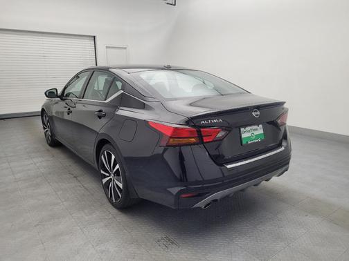 2022 Nissan Altima SR FWD