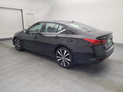 2022 Nissan Altima SR FWD