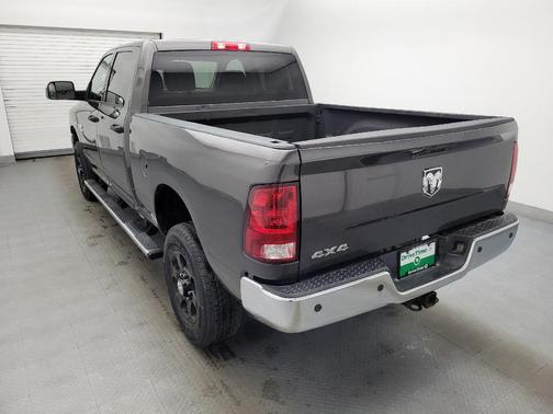 2017 RAM 2500 Tradesman Crew Cab 4x4 6'4' Box