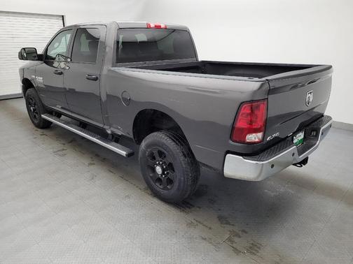 2017 RAM 2500 Tradesman Crew Cab 4x4 6'4' Box