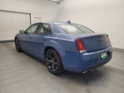2022 Chrysler 300 Touring