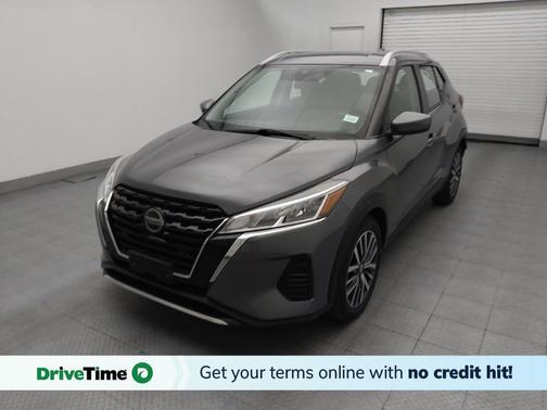 Gray 2021 Nissan Kicks SV