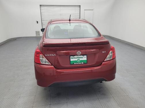 Cayenne Red Metallic 2019 Nissan Versa 1.6 SV