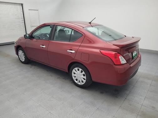 Cayenne Red Metallic 2019 Nissan Versa 1.6 SV