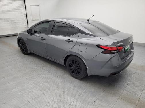 Gun Metallic 2020 Nissan Versa 1.6 S