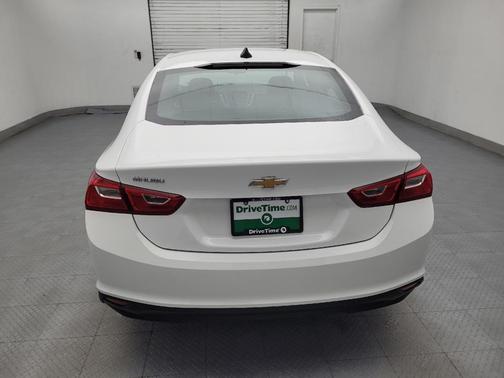 Summit White 2023 Chevrolet Malibu 1LS