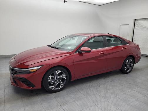 2025 Hyundai ELANTRA SEL