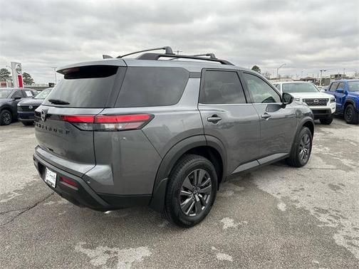 2025 Nissan Pathfinder SV FWD