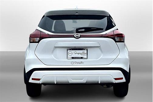 2021 Nissan Kicks S