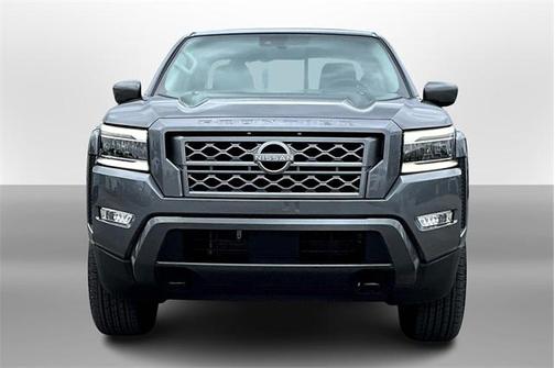 2024 Nissan Frontier SL