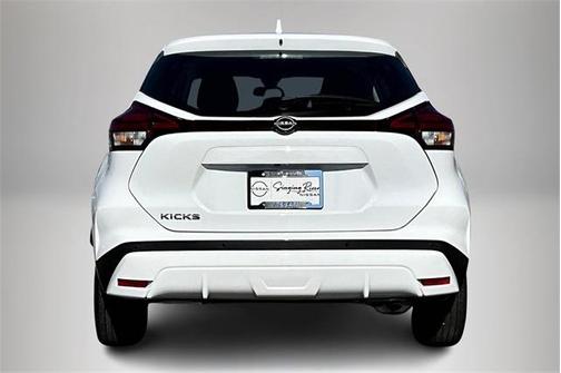 2023 Nissan Kicks S