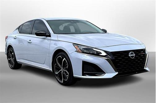 2024 Nissan Altima SR Intelligent AWD
