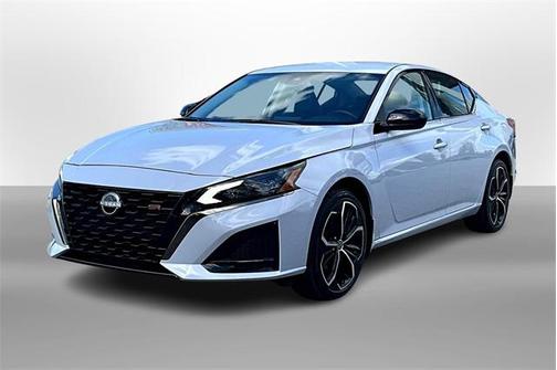 2025 Nissan Altima SR AWD