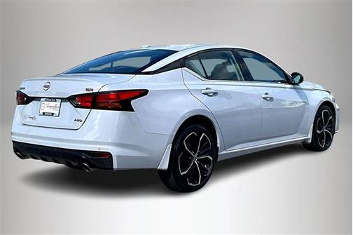 2025 Nissan Altima SR AWD