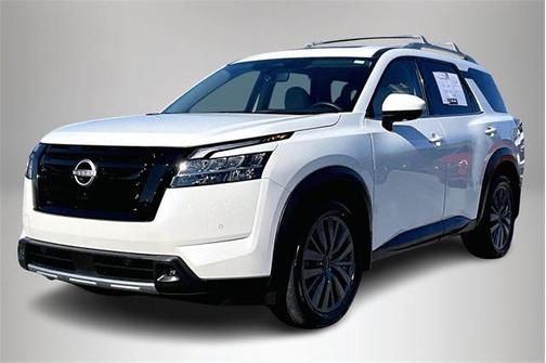 2024 Nissan Pathfinder SL FWD
