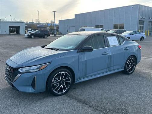 2025 Nissan Sentra SR