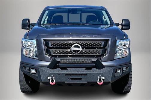 2024 Nissan Titan SV