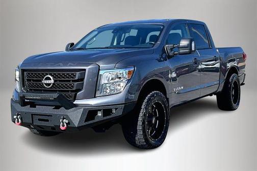 2024 Nissan Titan SV