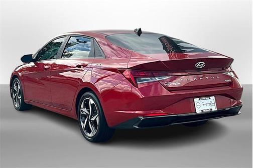 2023 Hyundai ELANTRA HEV Limited
