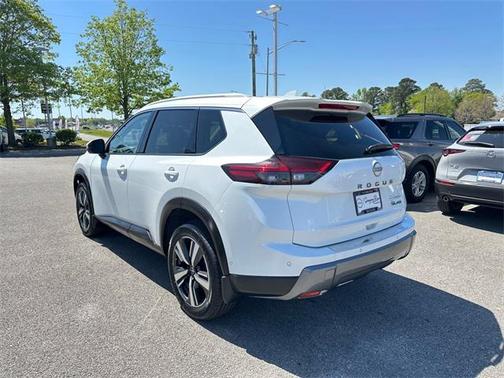 2024 Nissan Rogue SL