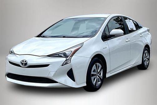 Super White 2016 Toyota Prius Four