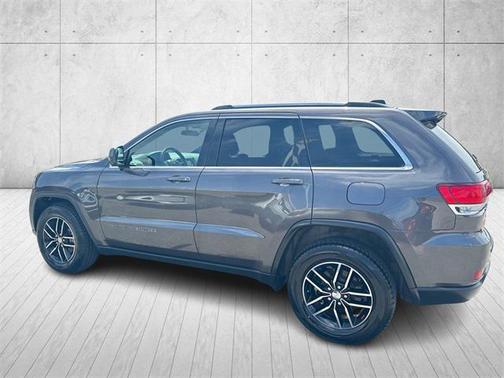 2020 Jeep Grand Cherokee Laredo
