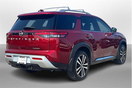 2024 Nissan Pathfinder Platinum FWD
