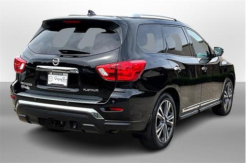 2020 Nissan Pathfinder Platinum 2WD