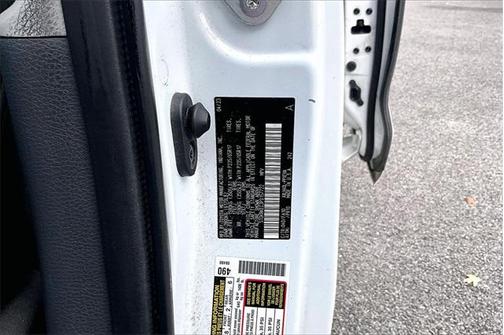 2023 Toyota Sienna LE